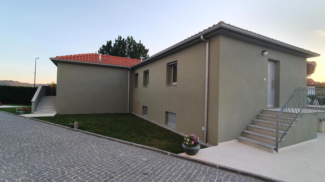 Barrio Apartments Amares Exterior photo